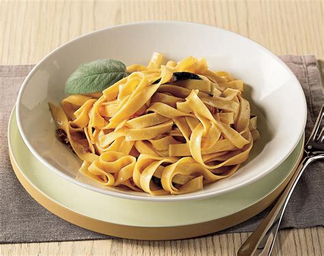 Recipe for Butter And Sage Tagliatelle : La Cucina Italiana ...