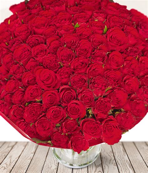 100 Red Roses Delivered For Valentines Day By Uk