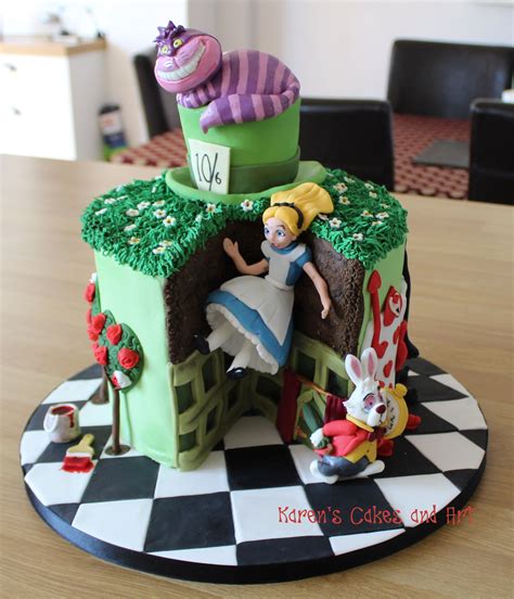 Create A Fantastical Cake With Alice In Wonderland Cake Decorations