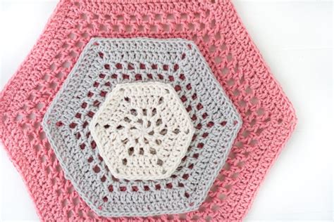How To Crochet A Hexagon Blanket Winding Road Crochet