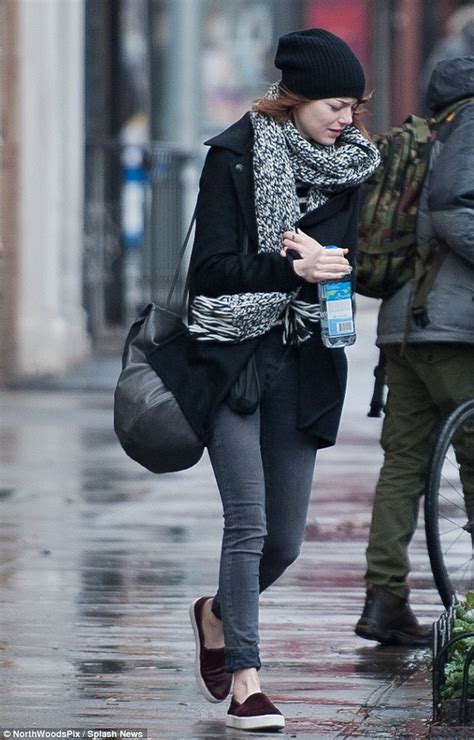 Emma Stone Bundles Up As She Wanders Through The Streets Of Nyc Daily
