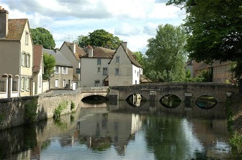 Chartres has the second most important squash club in france. File:France Eure et Loir Chartres Bords de l Eure.jpg ...