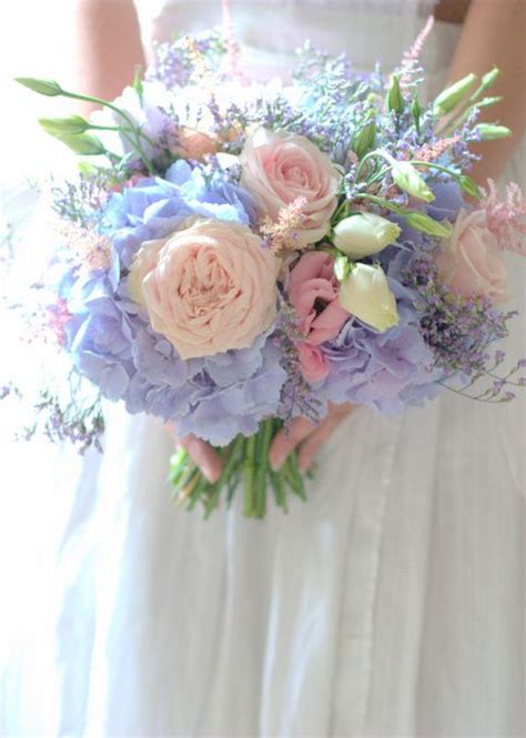 Your free wedding website, registry, checklist, & guest list all in one place. Pin by Laura Blackwood on Vintage wedding flowers | Flower ...