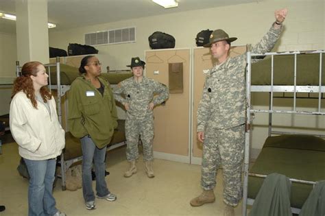 9 Essential Items Soldiers Should Have In Their Barracks Rooms