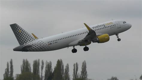 Vueling Airbus A320 Takeoff From Ehrd Youtube