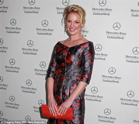 So That S Her Secret Natural Beauty Katherine Heigl Goes Completely Make Up Free As She Heads