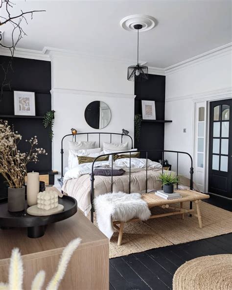 36 Minimalist Bedroom Ideas For A Calm Space Apartment Therapy