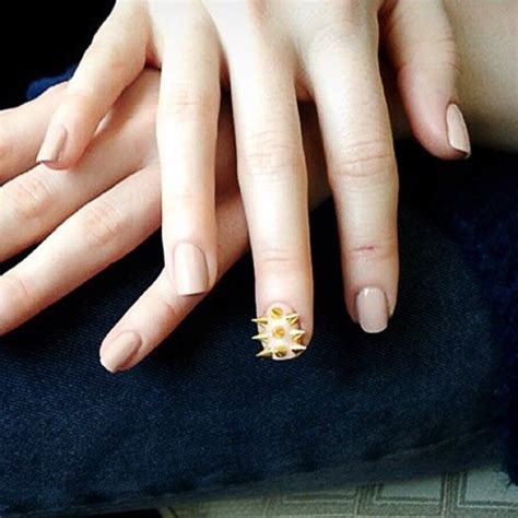 Lily Collins Nail Polish And Nail Art Steal Her Style Page 2