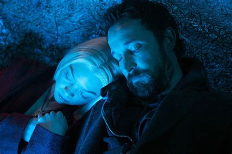 Falling Skies Falling Skies Photo Scarlett Byrne Noah Wyle 55 Sur 172 Allociné