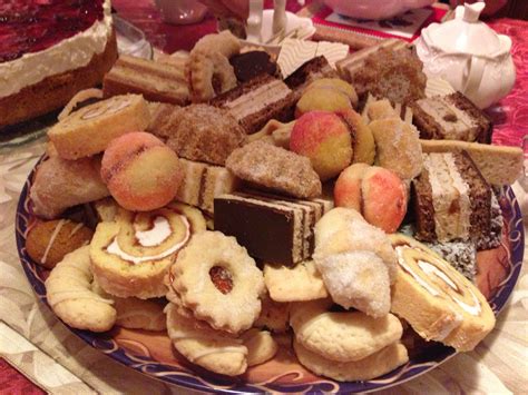 Tiritli are traditional croatian cookies originating from slavonski brod. Croatian cookies. These look like a plate of my mom's. Wish we had pictures of all her beautiful ...
