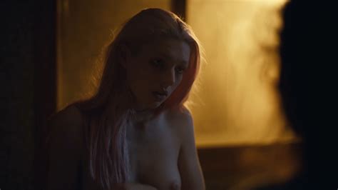 Nude Video Celebs Sydney Sweeney Sexy Hunter Schafer Nude Alexa Demie Sexy Euphoria S01e04