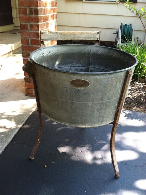 Antique Metal Wash Tub
