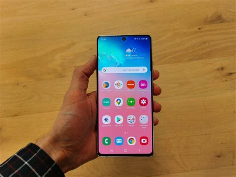 The magical prism colors of s10 lite look stunning every time you look at it. Samsung Galaxy S10 Lite Review | Trusted Reviews