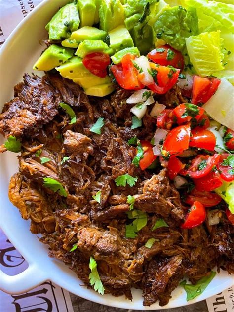 Slow Cooker Mexican Shredded Beef Barbacoa