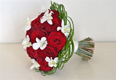 Wedding Flowers Blog Claires Red And White Wedding Flowers Sarisbury