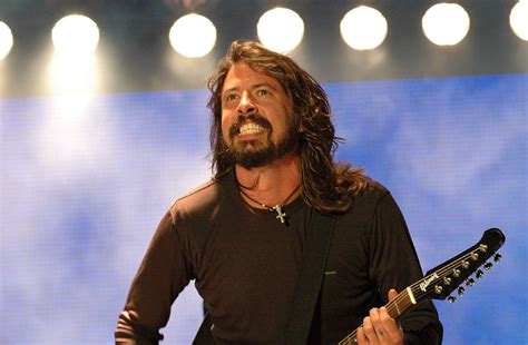 Kurt cobain once said that grohl had a really hard time bringing down the volume for the now universally acclaimed mtv unplugged show in 1993. Dave Grohl Net Worth, Bio 2017-2016, Wiki - REVISED ...