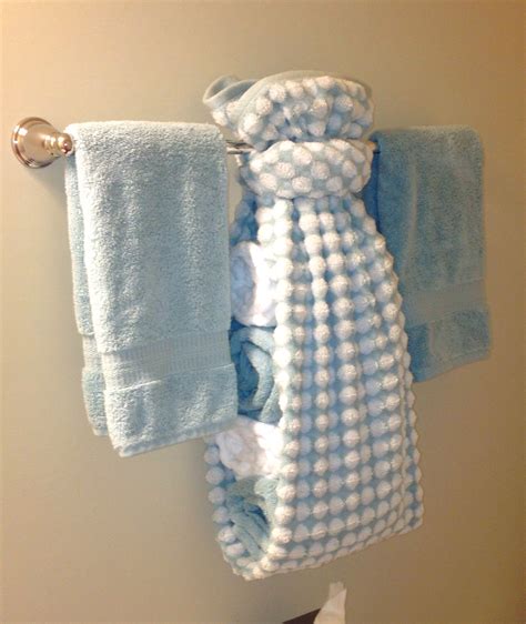 10 Hand Towel Ideas For Bathroom