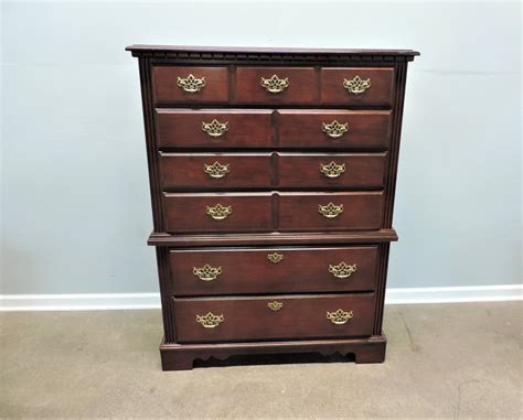 Transitional Design Online Auctions Vintage Broyhill Chest Of Drawers