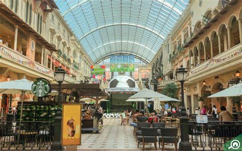 Top 10 Shopping Malls In Dubai Dubai Mall Mall Of The Emirates And More