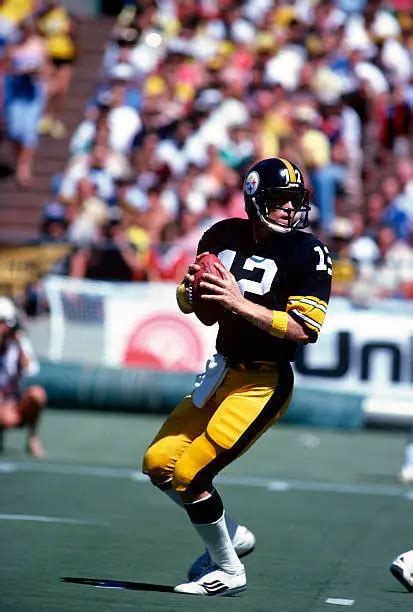 Quarterback Terry Bradshaw Of The Pittsburgh Steelers 1980 Nfl Photo 5