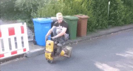Gifs bilder und animierte gifs. Lustige GIFs | Webfail - Fail Bilder und Fail Videos ...