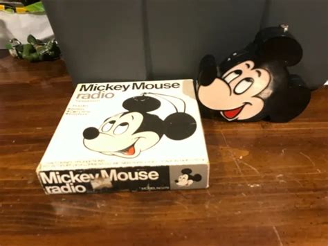 Vintage Mickey Mouse Radio Transistorized Model No 179 With Box £1902