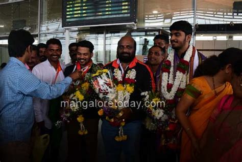 Mangalore Today Latest Main News Of Mangalore Udupi Page Cwg Medallists Pradeep Acharya And