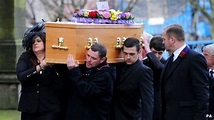 Bill Tarmey funeral: Farewell to Coronation Street star - BBC News