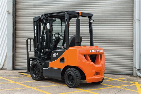 Doosan Launches New Environmentally Friendly Cost Effective Forklifts