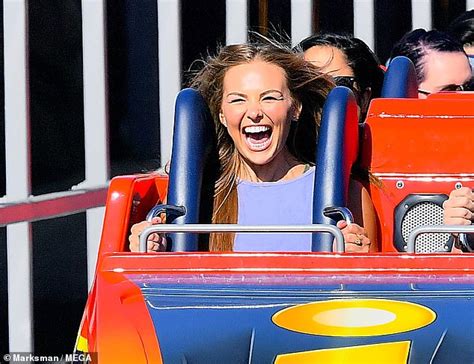 the bachelorette s hannah brown is giddy as she hits disneyland after public feud with ex