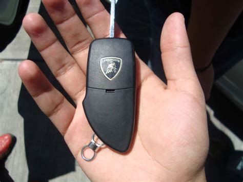 I Was Wondering How To Make A Lamborghini Key Using Inventor Grabcad