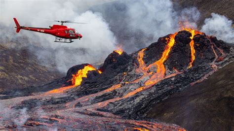 Icelandic Volcano Erupts For First Time In 6000 Years Eye On The Arctic