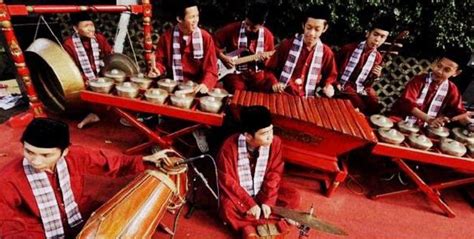 Alibaba.com menawarkan 302 produk alat musik tradisional kaum cina. Belajar Sejarah Alat Musik Tradisional Gambang Kromong ...