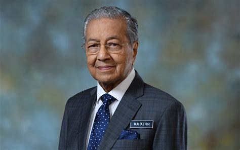 Tun Dr Mahathir Bin Mohamad Mahathir Bin Mohamad — Ma ħɑðiɽ Bin