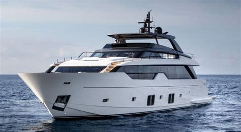 Offering the best selection of sanlorenzo boats to choose from. Svolta San Lorenzo: ecco il primo yacht asimmetrico al ...