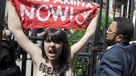 Tunisia Femen Activist Cleared Of Defamation