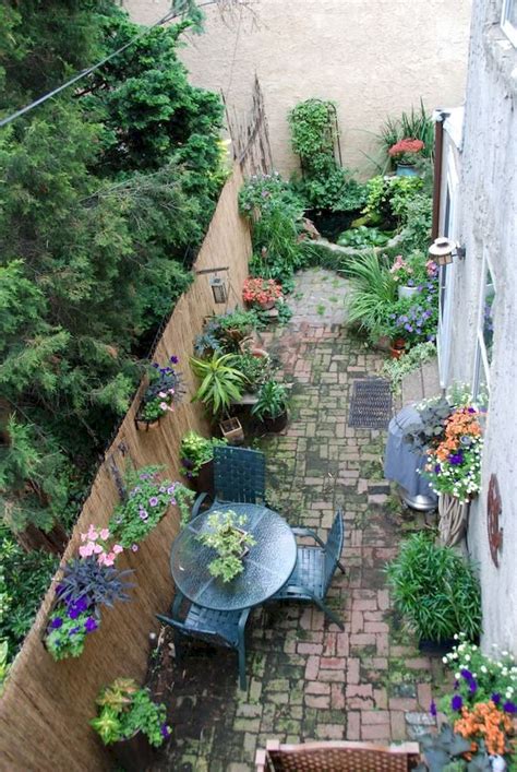 90 Beautiful Side Yard Garden Decor Ideas 45 With Images Small Courtyard Gardens Small