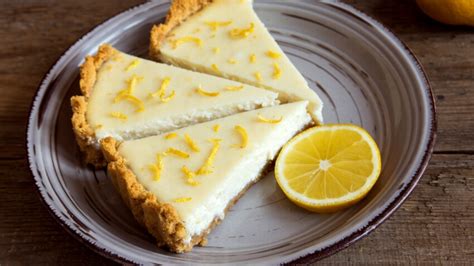 Préparation de la recette : Cheesecake citron sans cuisson : découvrez les recettes de ...