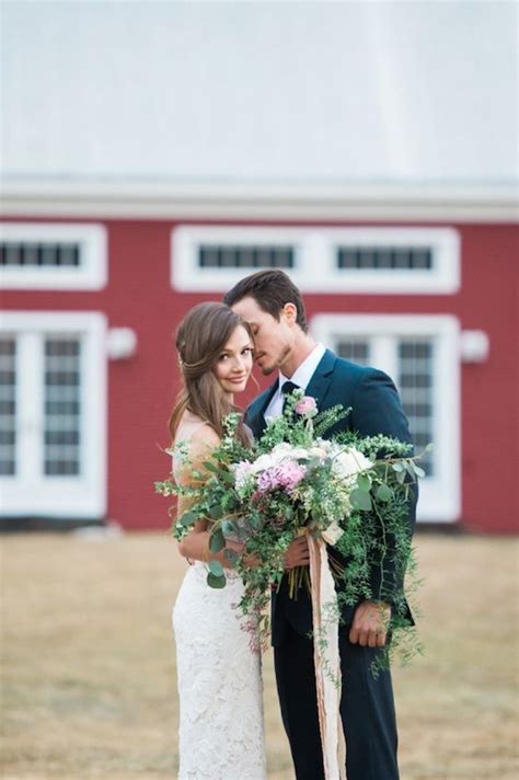 A Fairytale Farm Wedding In Vermont The Perfect Palette