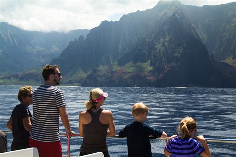 Na Pali Coast Boats Makana Charters And Tours