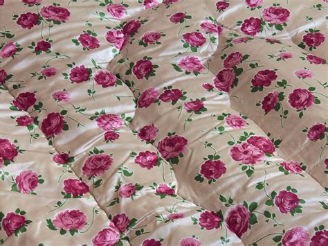 Vintage Home Vintage Roses Satin Eiderdown; Pure Glam! | Vintage quilts, Vintage linens, Vintage 