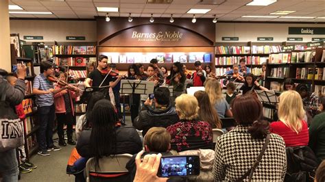 You are what you read. Lincoln Chorus and Orchestra Concert from Barnes and Noble ...