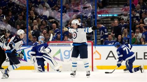 Winnipeg Jets Beat Tampa Bay 3 2 In Overtime Extend Winning Streak To