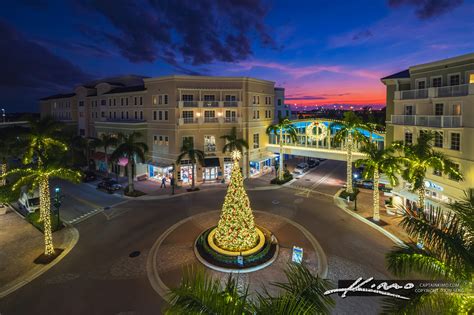 harbourside place christmas tree 2022 jupiter florida hdr photography by captain kimo