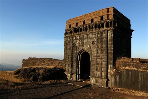 List Of Top 25 Forts In Maharashtra Check Now