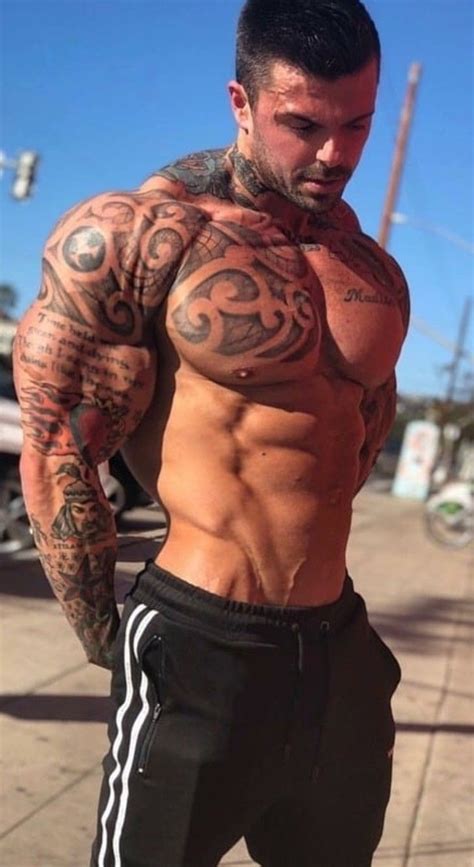 Pin By Mateton On Carn Tatuada Muscle Body Fitness Inspiration Body