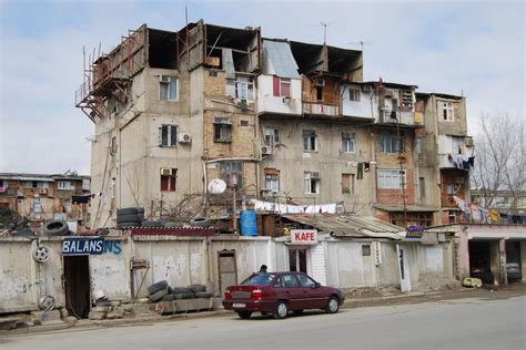 Soviet Style Apartment Building In Baku Azerbaijan Baku Slums Baku Azerbaijan