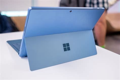 Slideshow Surface Pro 9