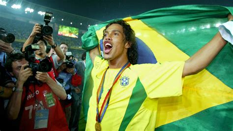 Ronaldinho Brazilian Football Star Arrested In Paraguay Over Fake
