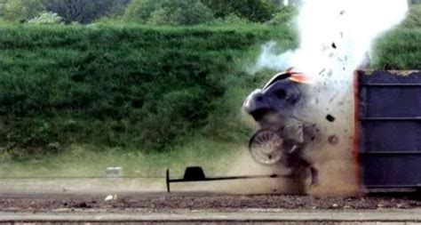 Worlds Fastest Crash Test 5 Pics Video